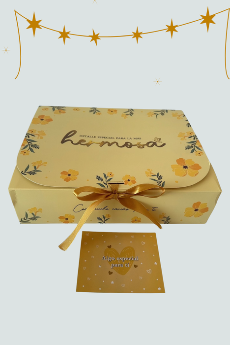 Contenido del box de Año Nuevo con vino espumante Riccadonna Florita Bonita