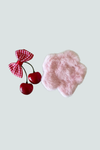 Gancho flor de peluche rosa - accesorio dulce y femenino
