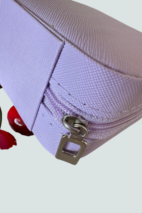 Detalle del cierre elegante del joyero lila Florita Bonita