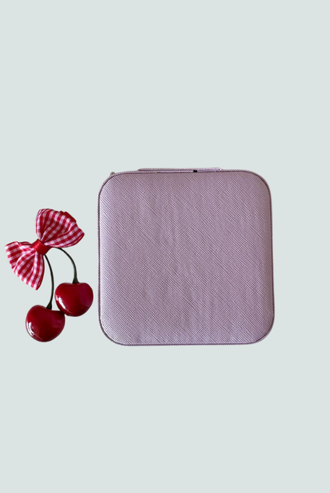 Joyero lila femenino y delicado para guardar accesorios