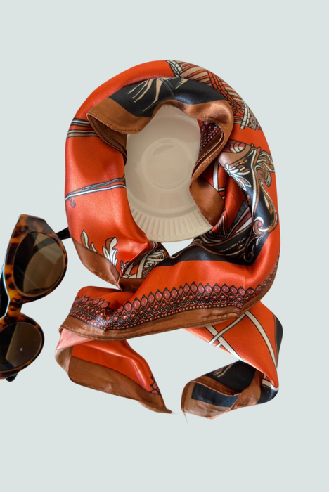 Pañuelo de seda naranja oscuro - accesorio vibrante Florita Bonita