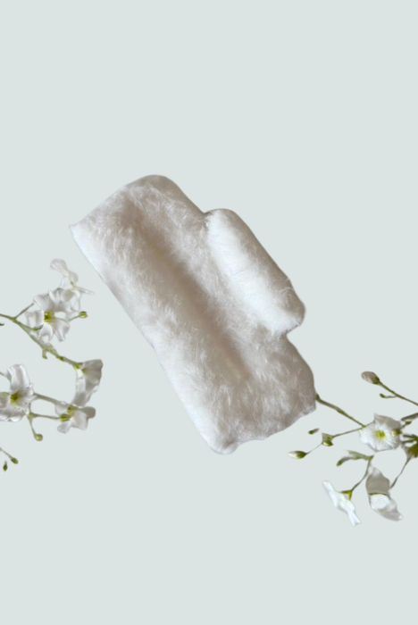 Pinza blanca de peluche suave para cabello - Florita Bonita