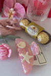 Video - Box Amor y Amistad con bebida y chocolates premium Florita Bonita